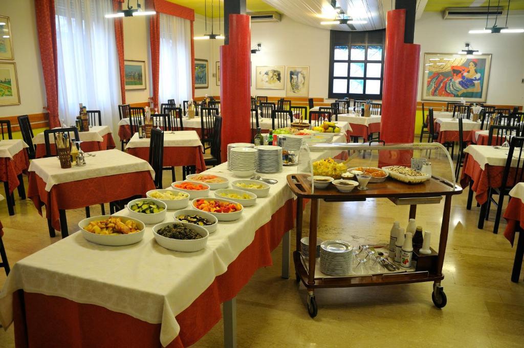 Albergo San Remo Montebelluna Extérieur photo